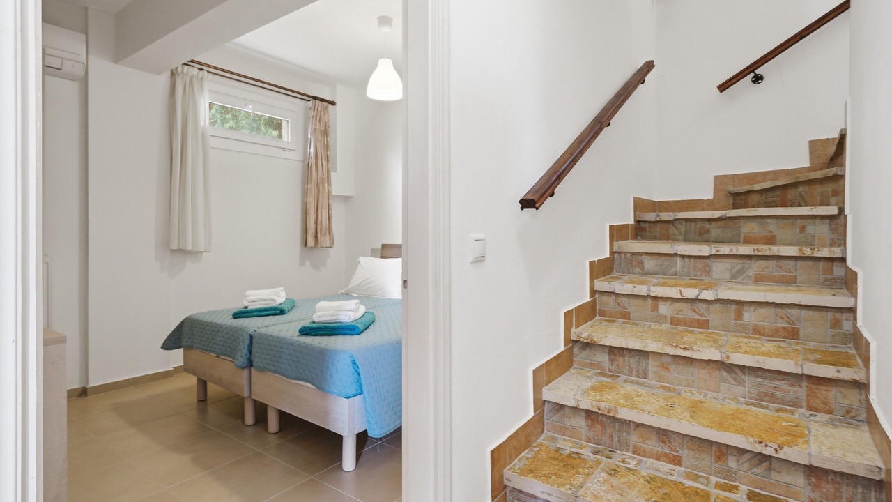 Photo of Bedroom in Petaleia