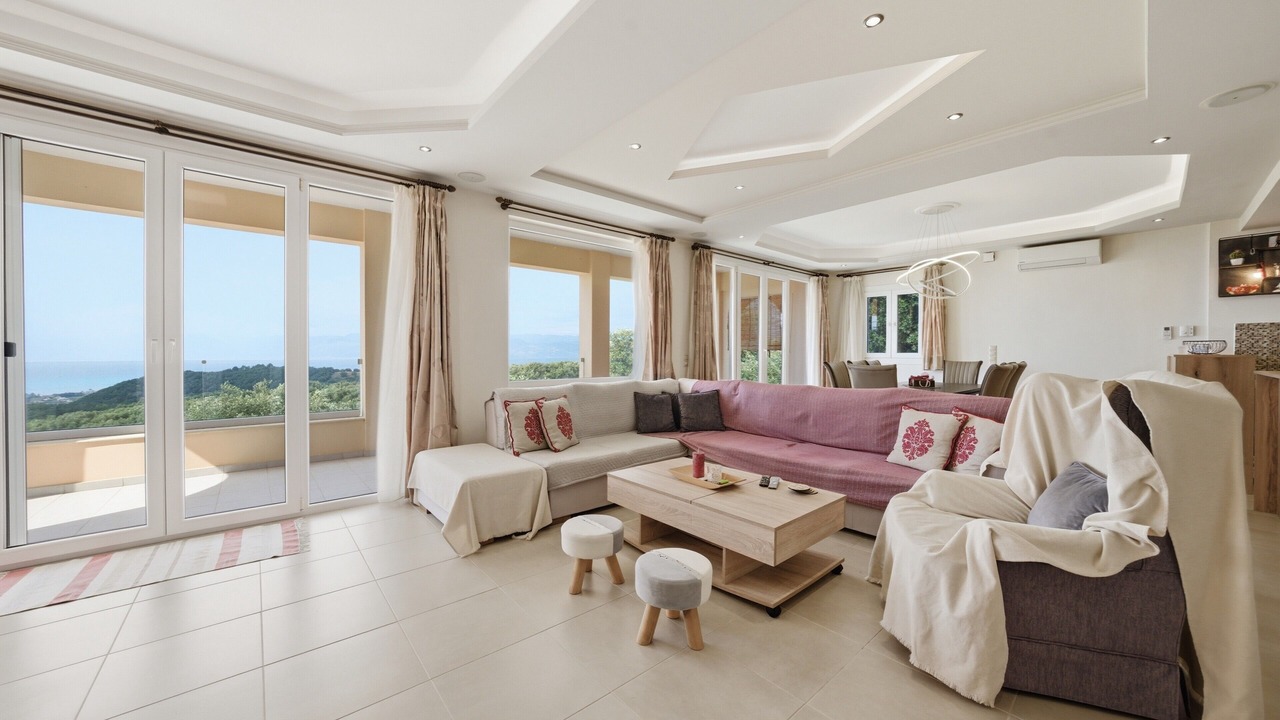 Photo of Livingroom in Petaleia