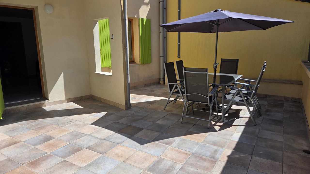 Photo of Outdoor in Malaucene