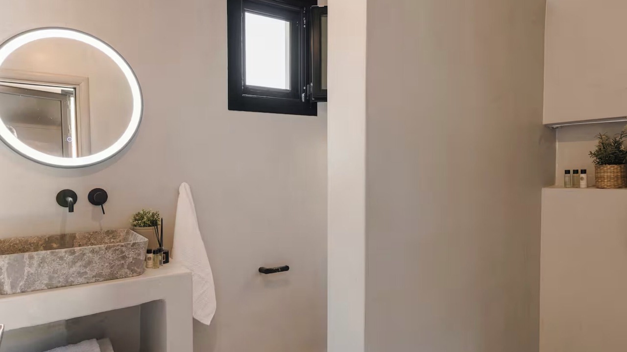 Photo of Bathroom in Aetos