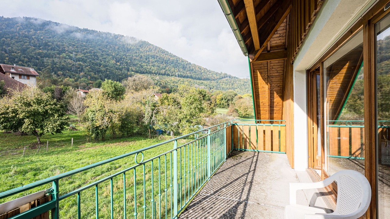 Photo of Patio Balcony in Giez