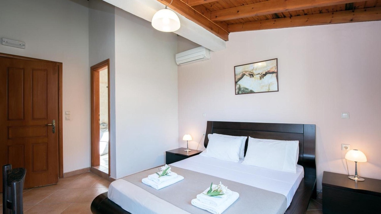 Photo of Bedroom in Doukades