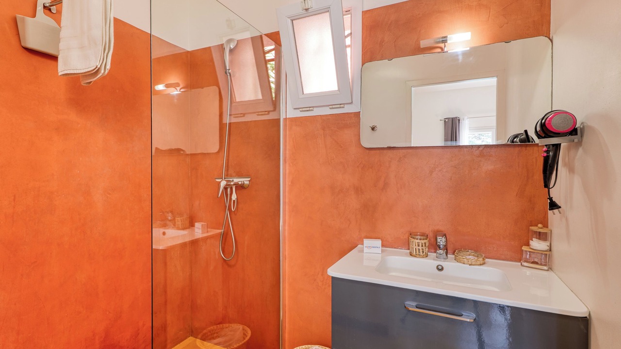 Photo of Bathroom in Bandol