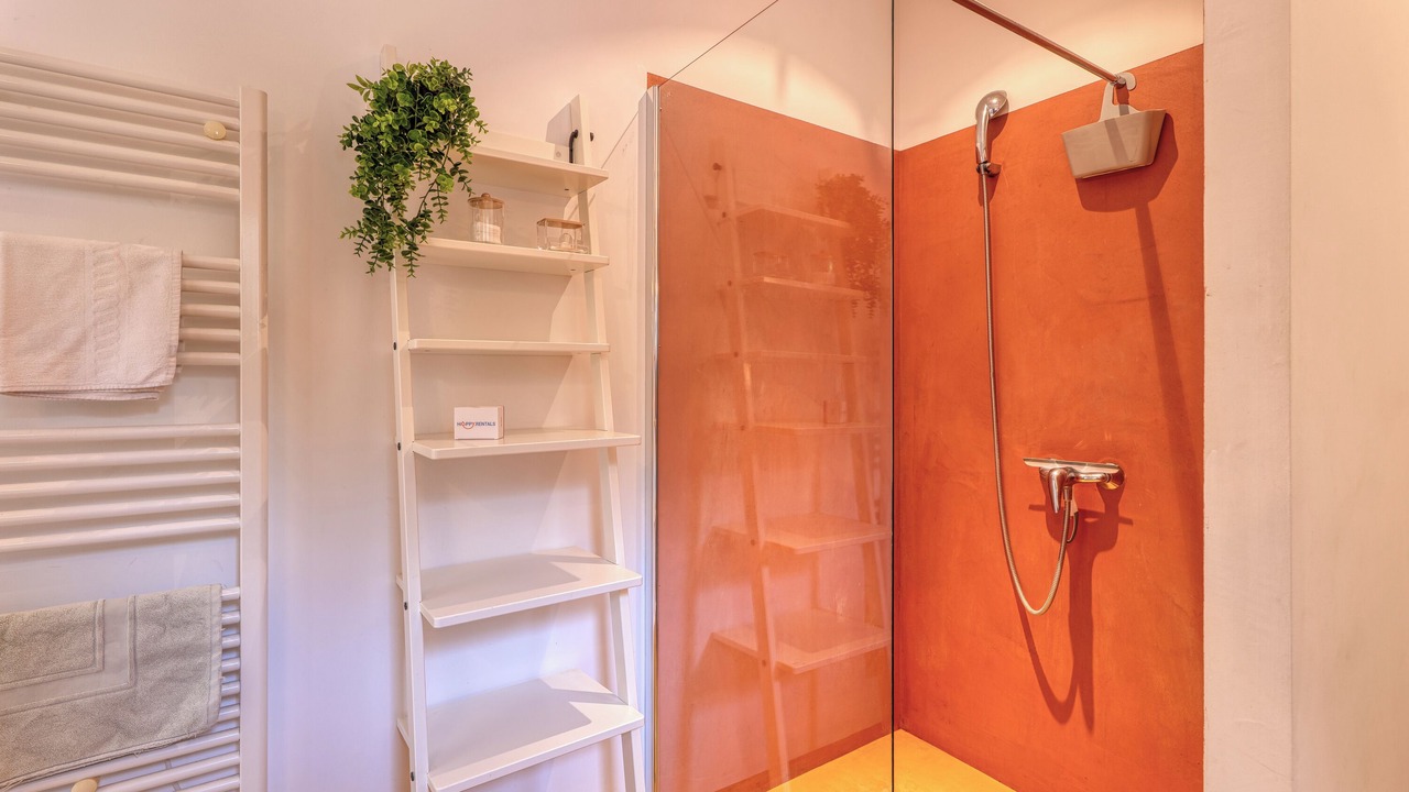 Photo of Bathroom in Bandol