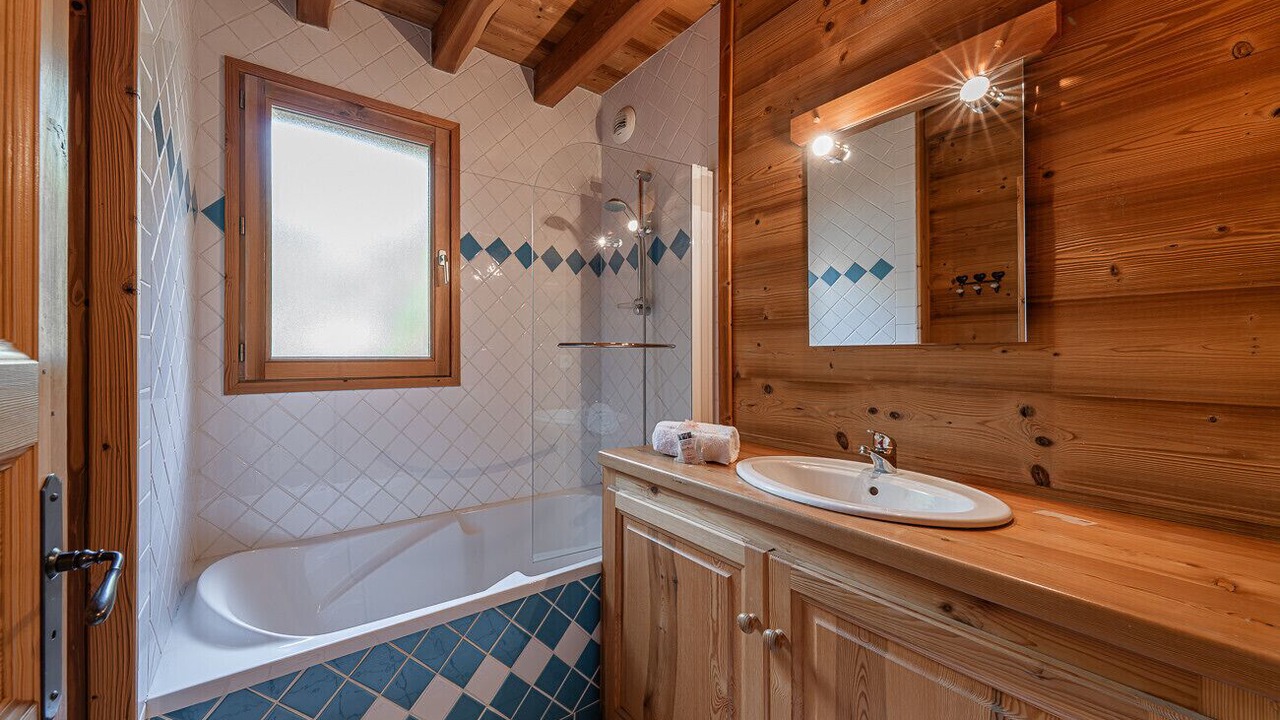 Photo of Bathroom in La Salle-les-Alpes