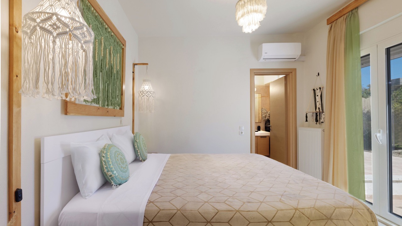 Photo of Bedroom in Stavromenos