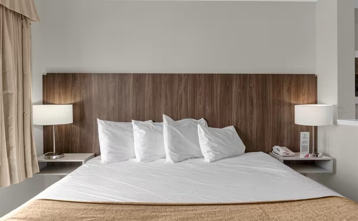 Photo of Bedroom in Florida Center