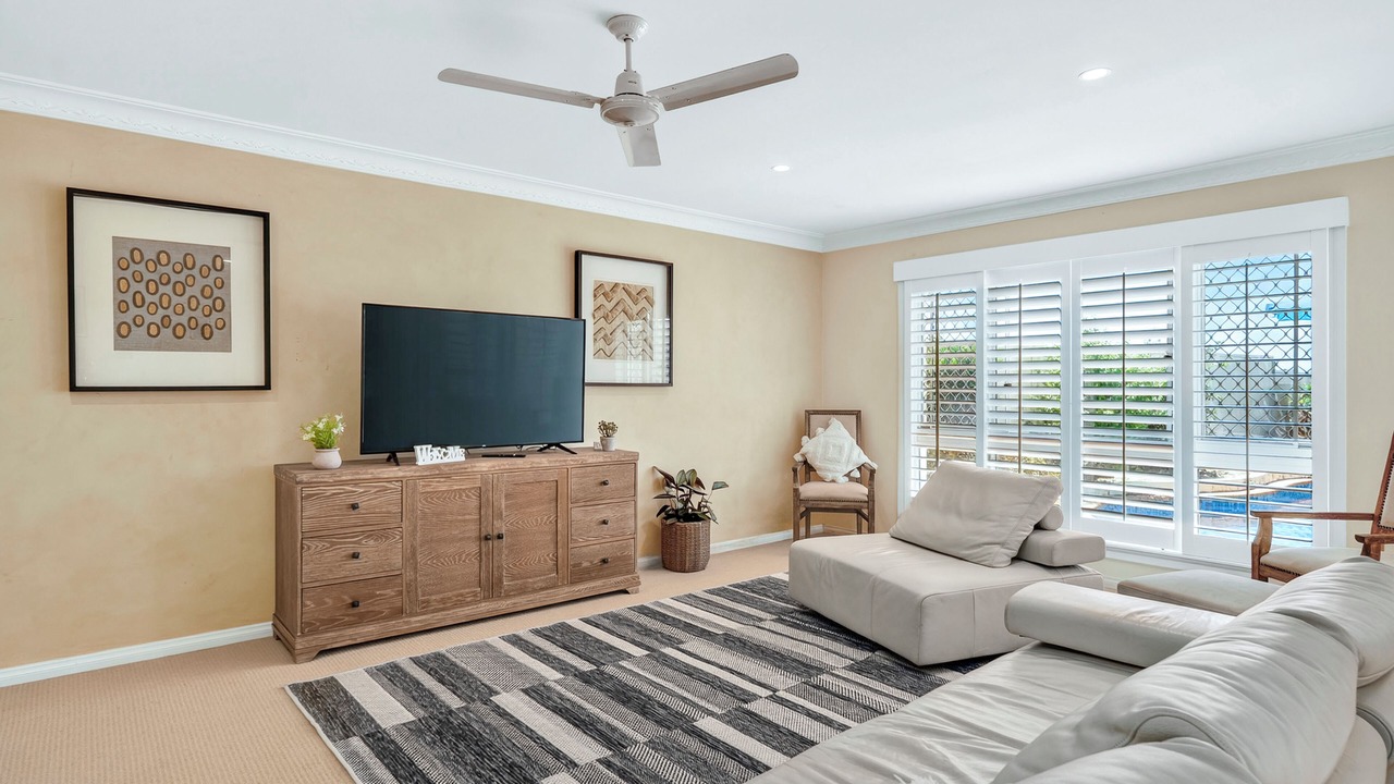 Photo of Livingroom in Mermaid Waters
