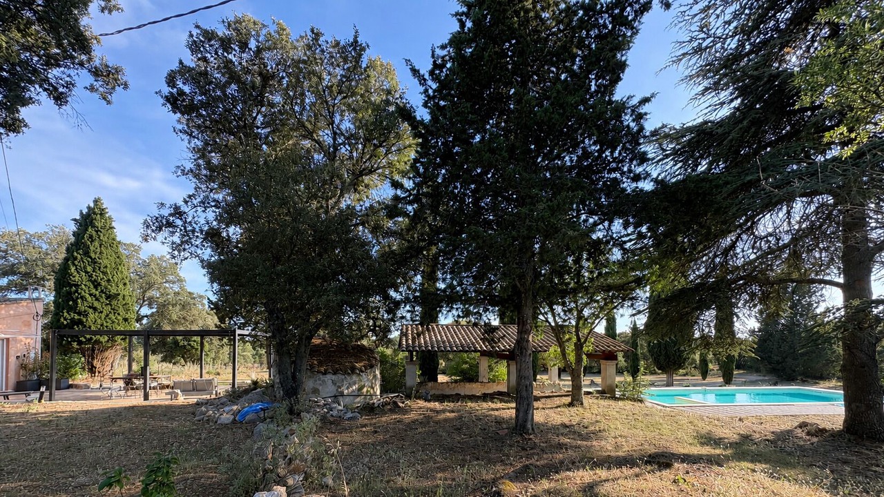 Photo of Outdoor in Saint-Julien