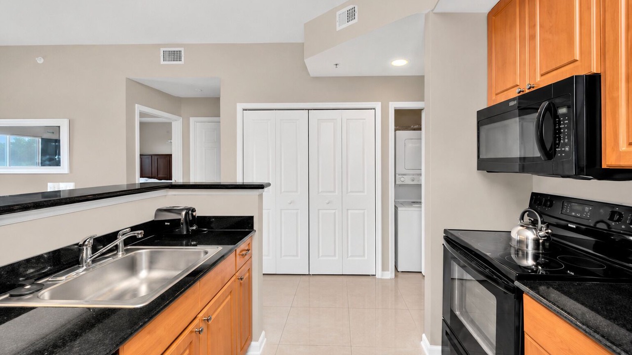 Photo of Kitchen in Florida Center