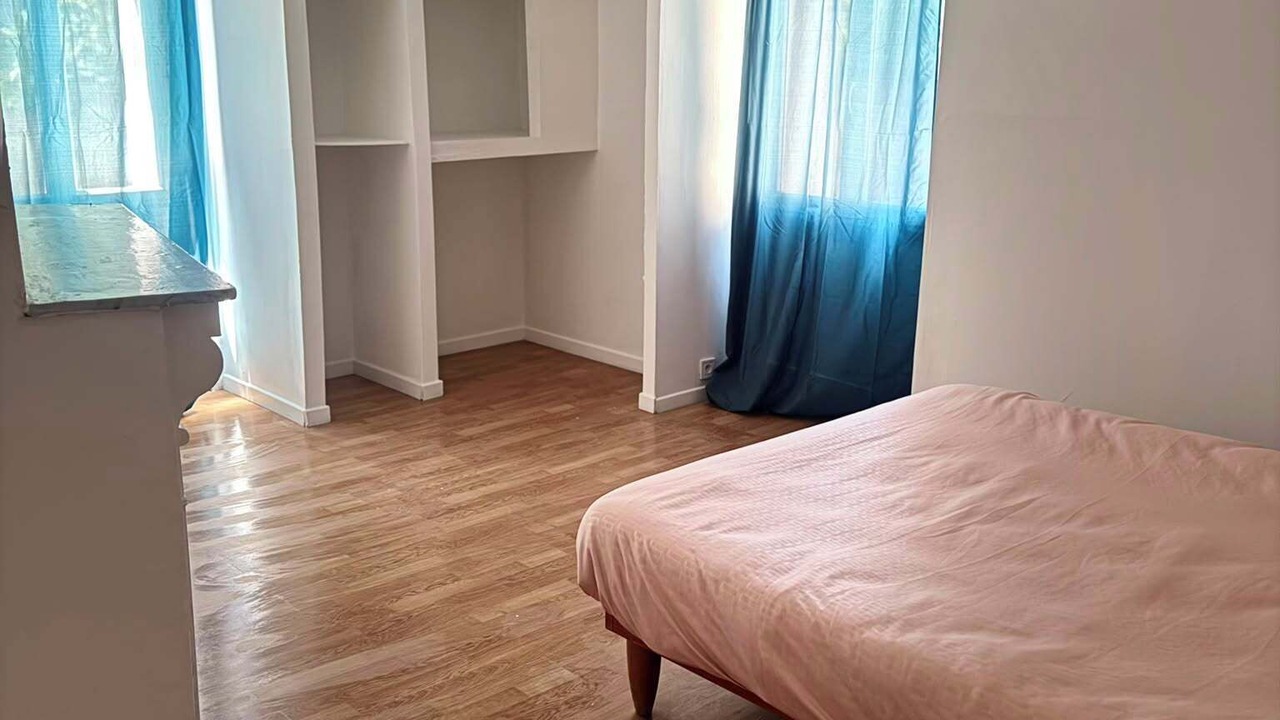 Photo of Bedroom in Saint-Junien
