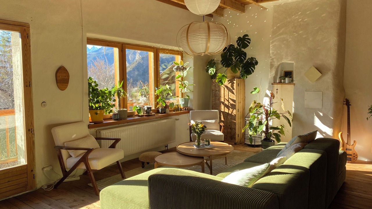 Photo of Livingroom in Saint-Martin-de-Queyrieres