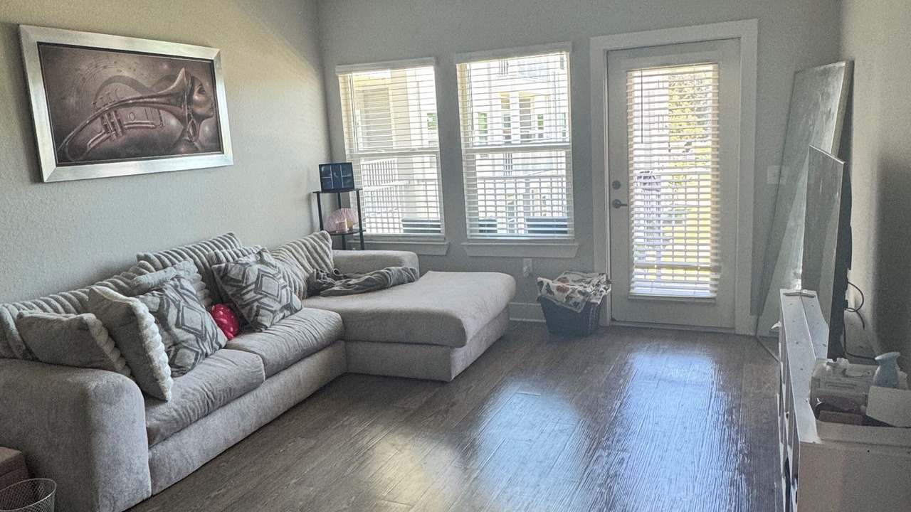 Photo of Livingroom in Riverview