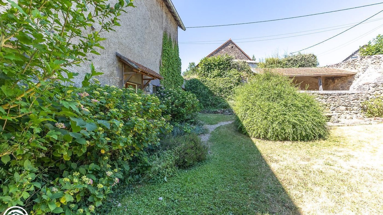 Photo of Outdoor in Manzat