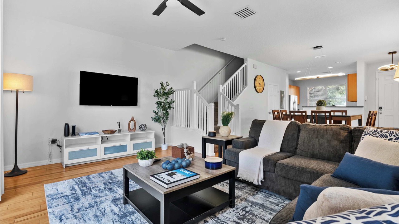 Photo of Livingroom in Crestwynd Bay