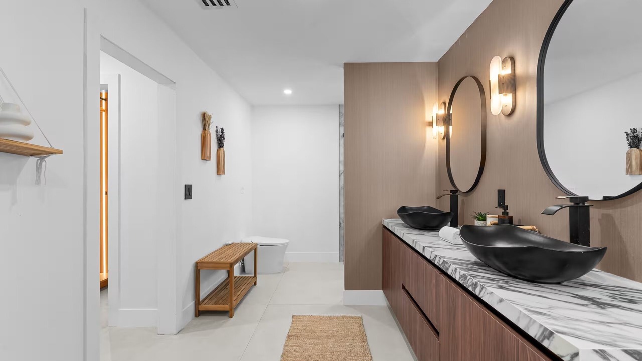 Photo of Bathroom in Country Walk