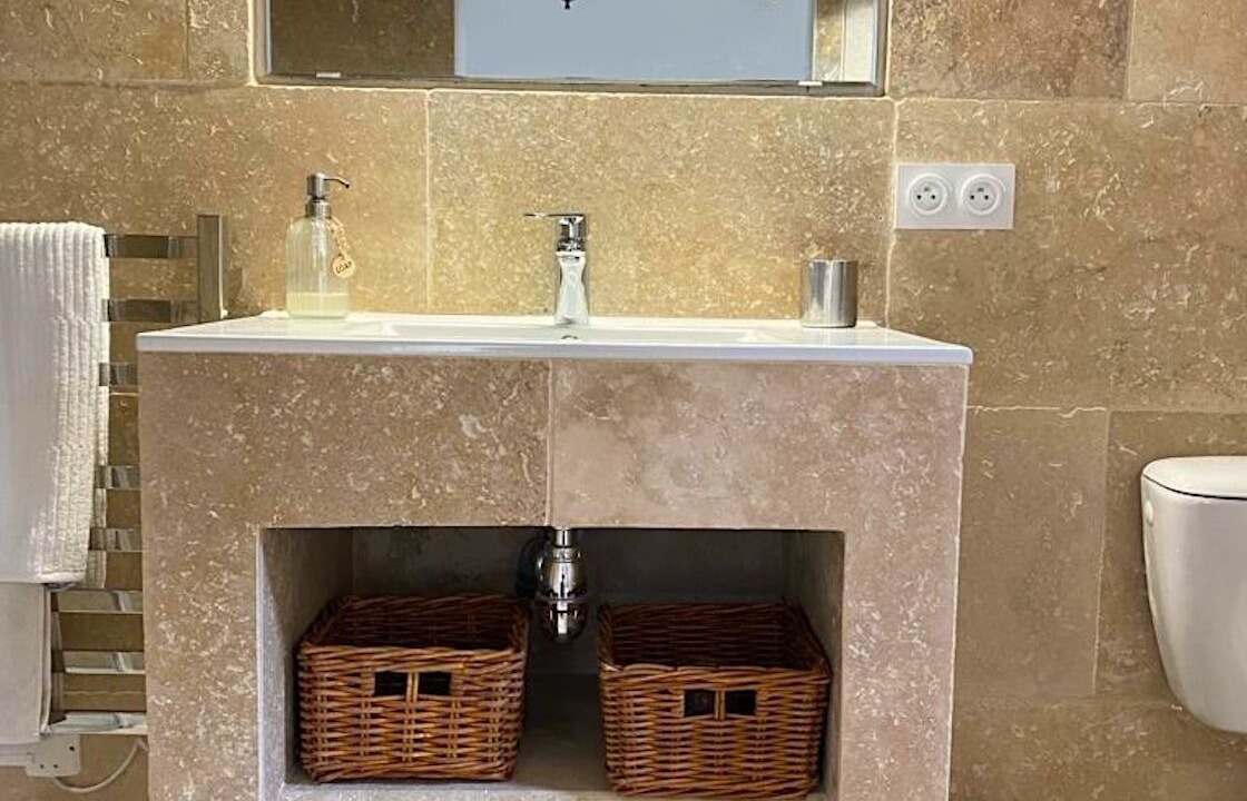 Photo of Bathroom in Le Thoronet