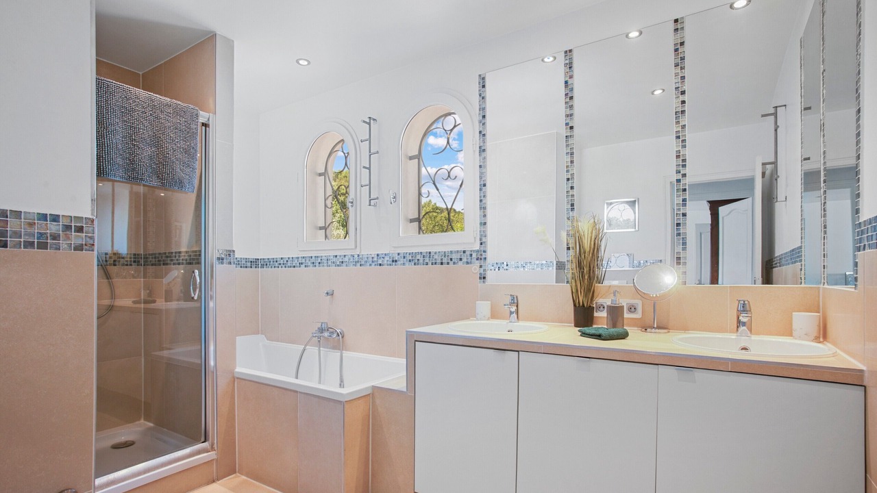Photo of Bathroom in Cabasse