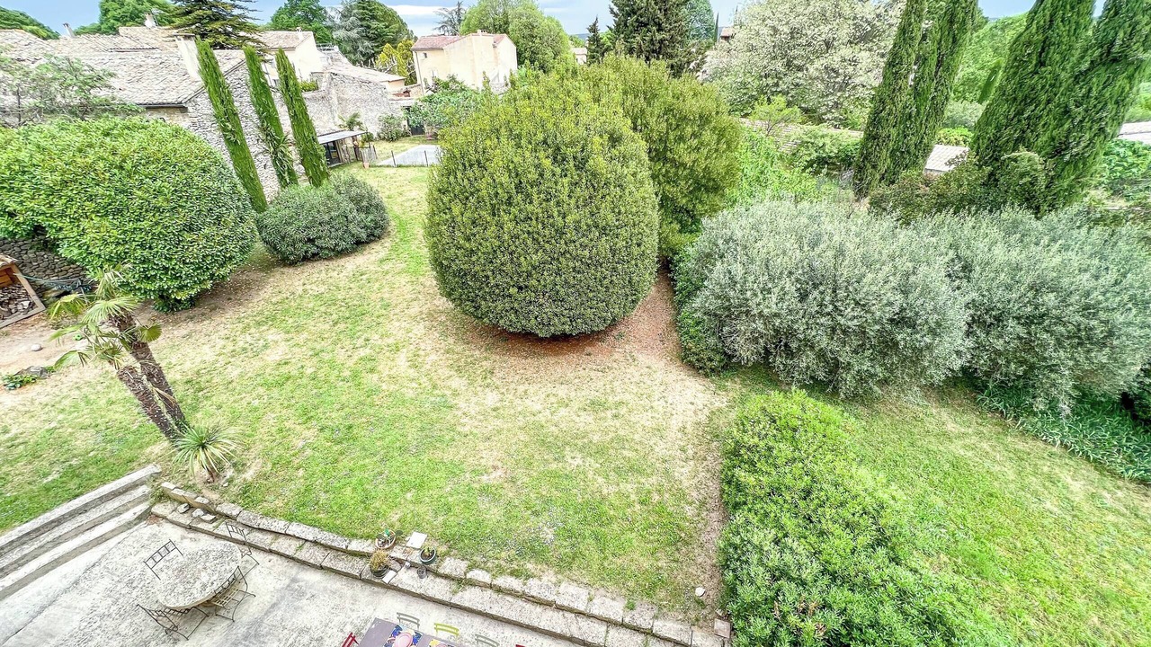Photo of Outdoor in Collias