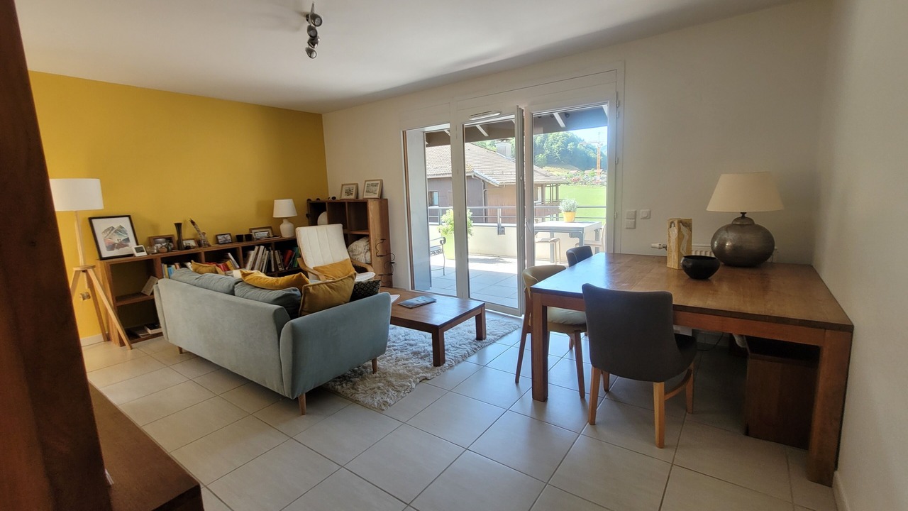 Photo of Livingroom in Thones