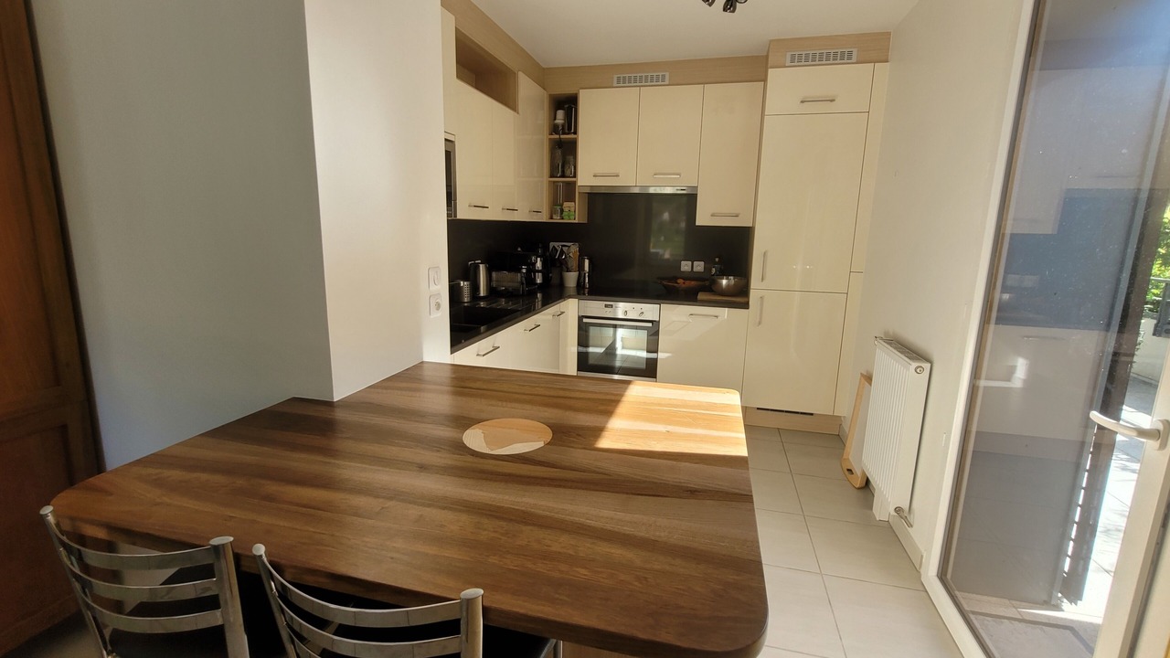 Photo of Kitchen in Thones