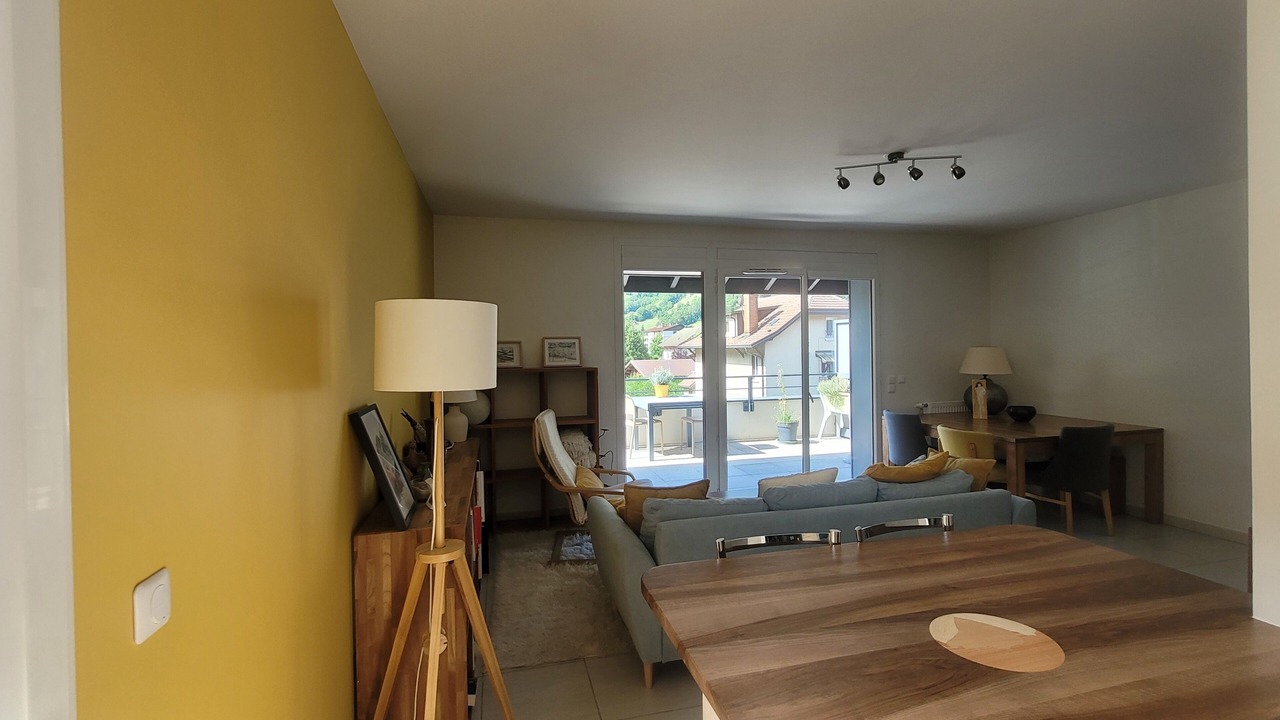 Photo of Livingroom in Thones