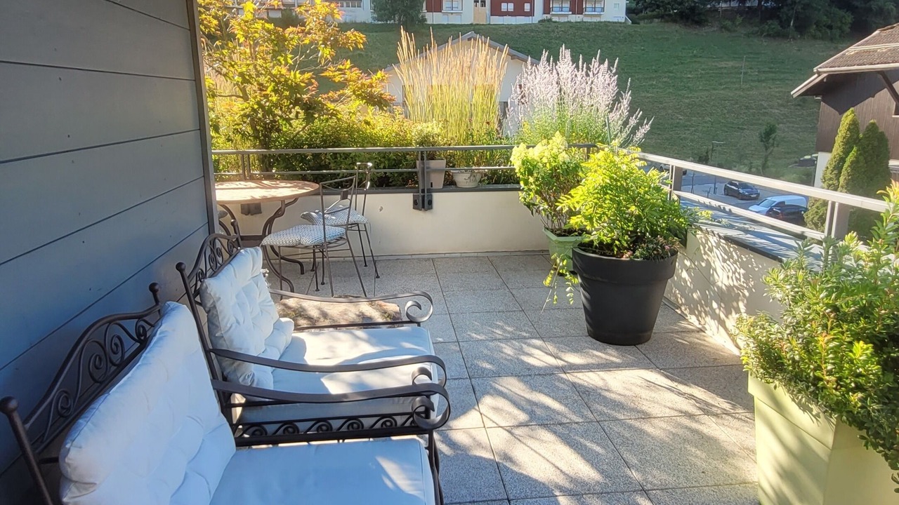 Photo of Patio Balcony in Thones