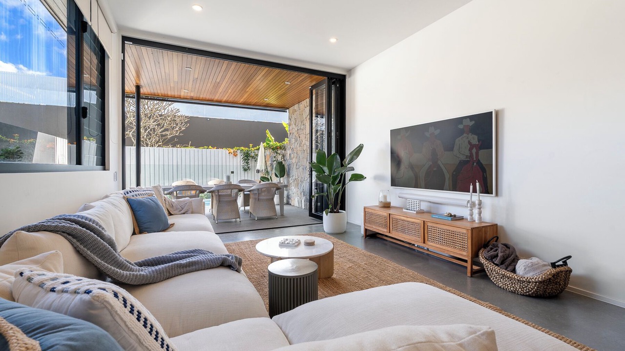 Photo of Livingroom in Mermaid Beach