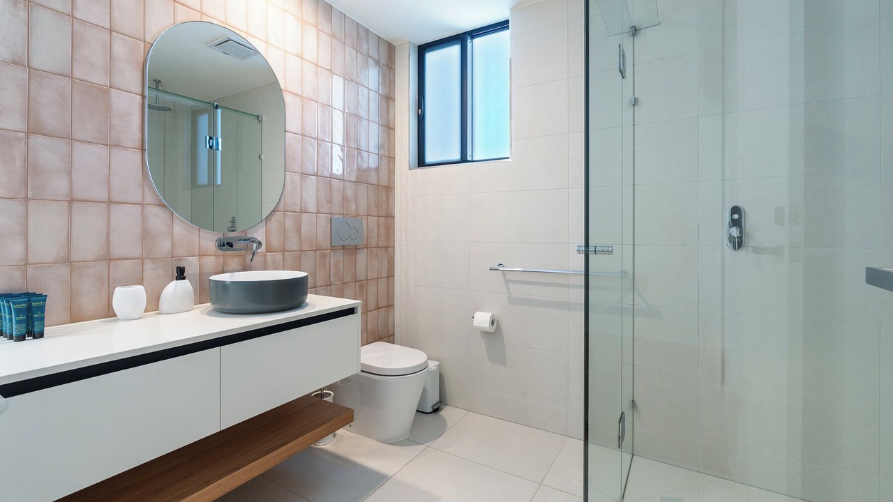 Photo of Bathroom in Mermaid Beach