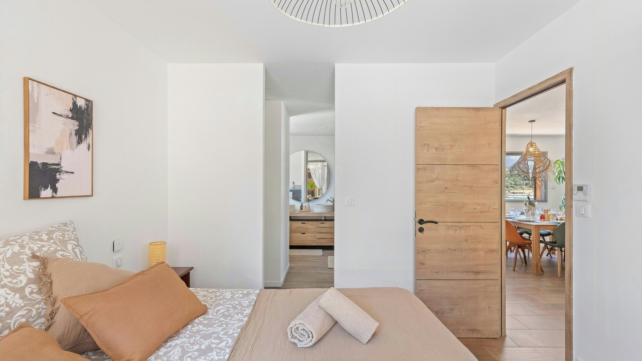 Photo of Bedroom in Ollioules