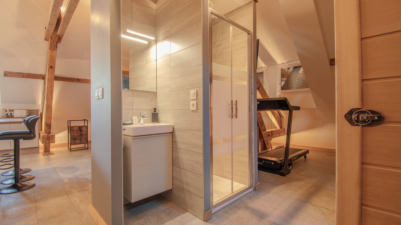Photo of Bathroom in Cluses