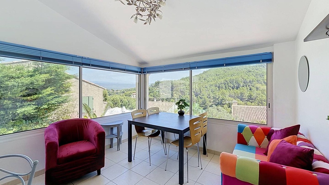 Photo of Livingroom in Saint-Cyr-sur-Mer