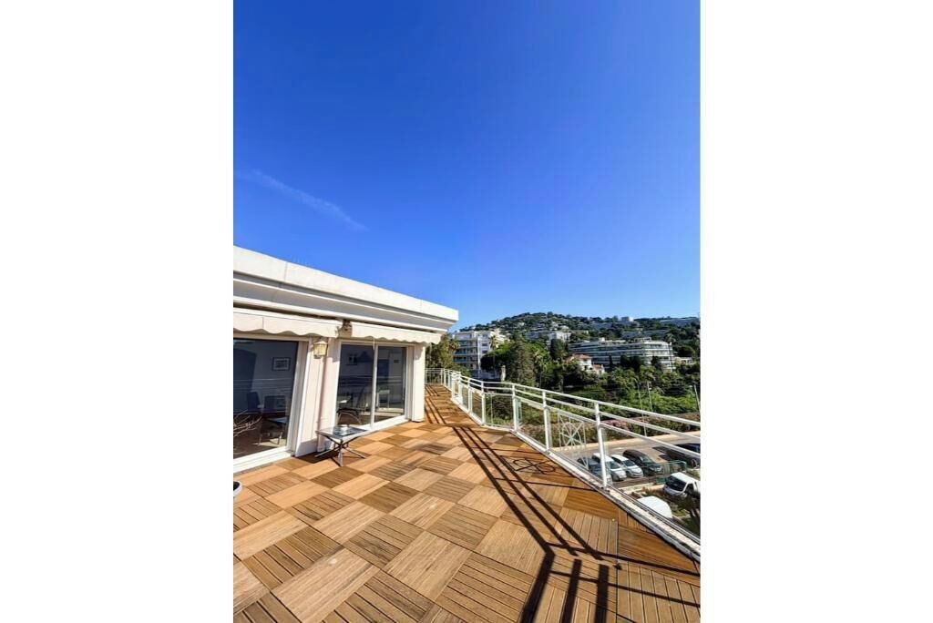 Photo of Patio Balcony in Pointe Croisette
