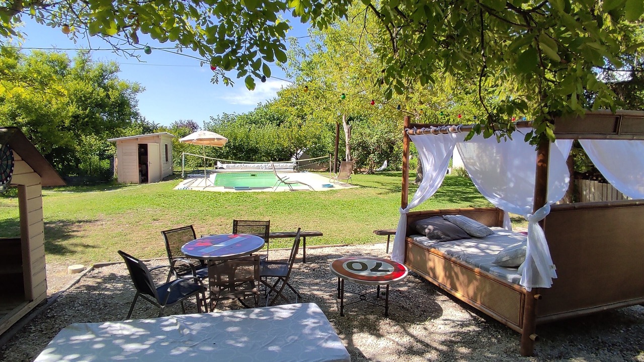 Photo of Outdoor in Velleron