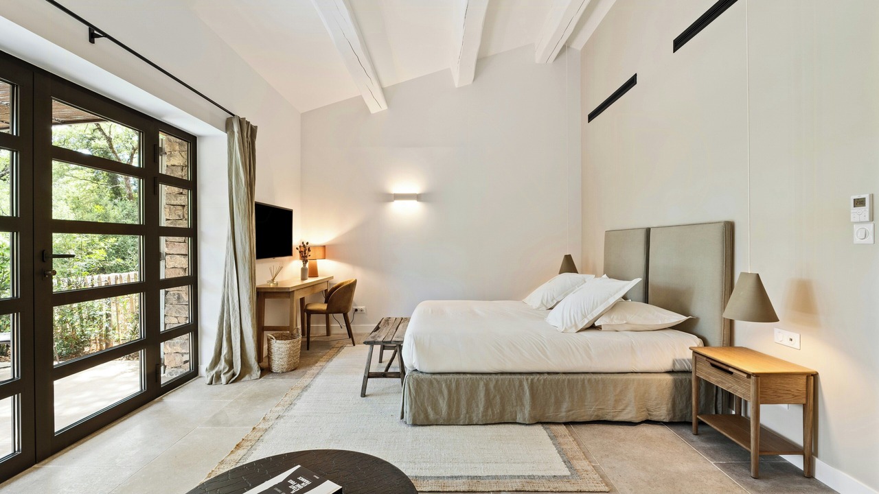 Photo of Bedroom in Tourves