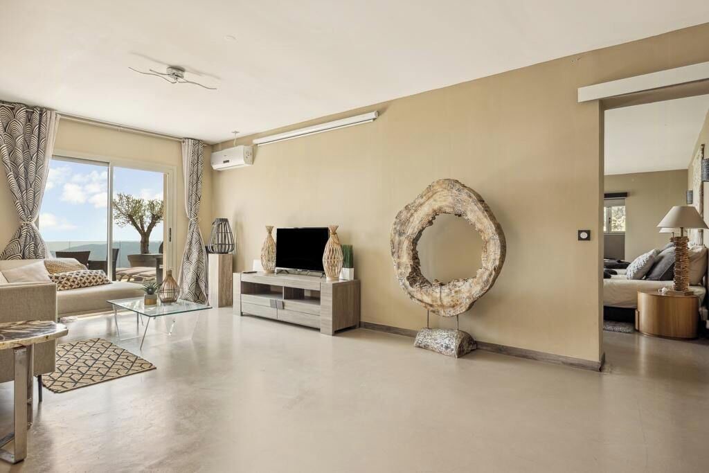 Photo of Livingroom in Saint-Vallier-de-Thiey