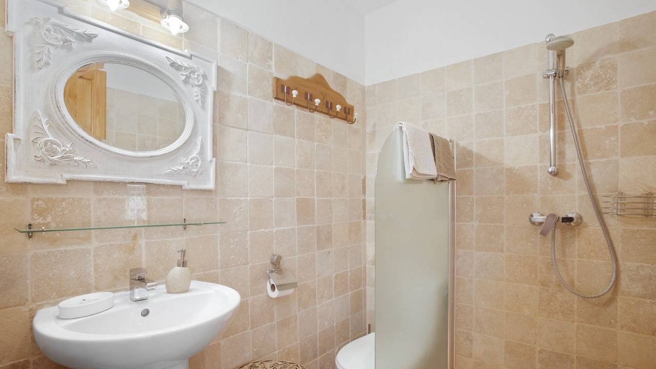 Photo of Bathroom in Carces