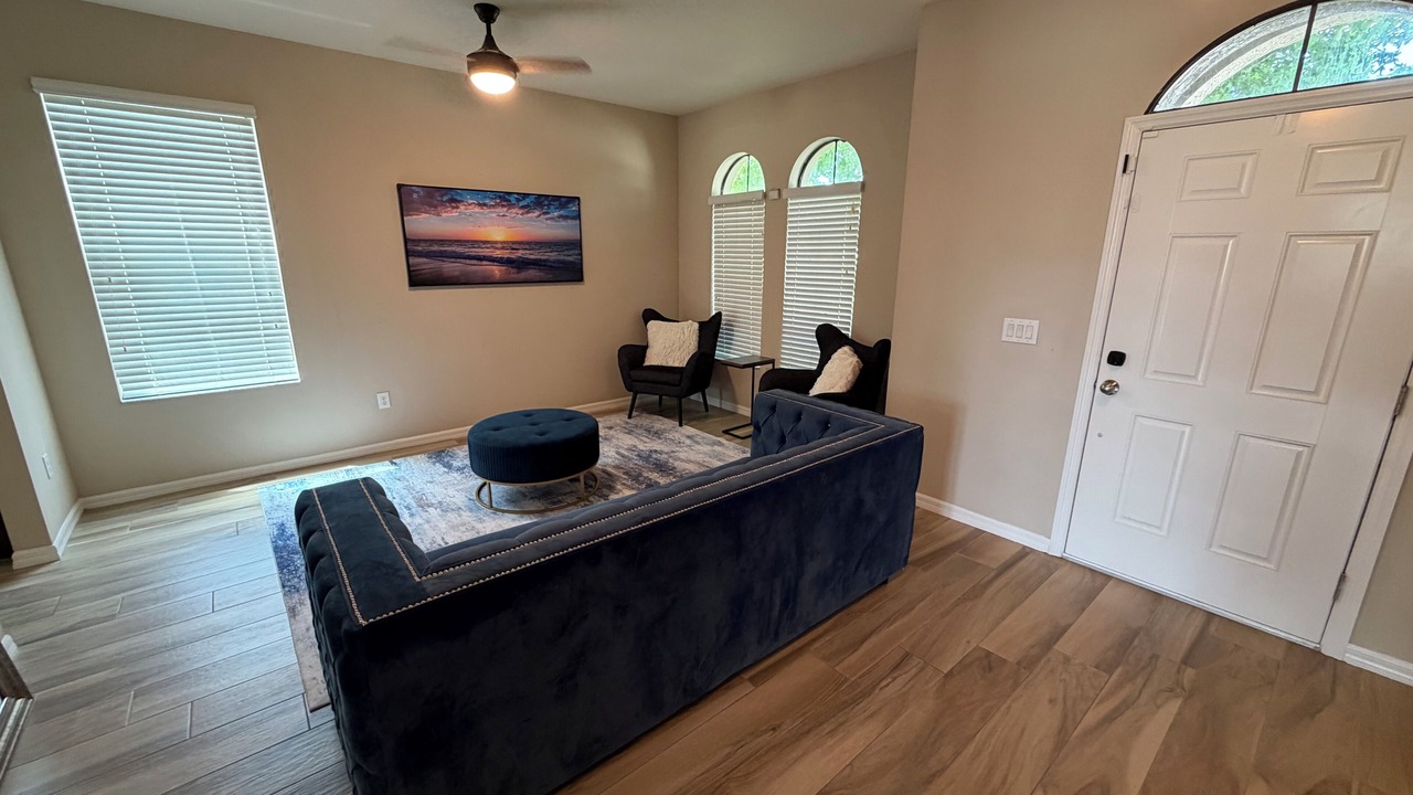 Photo of Livingroom in Plant City