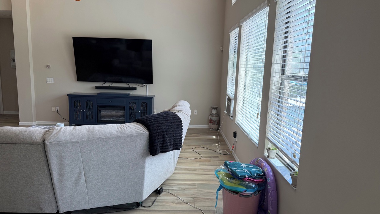 Photo of Livingroom in Plant City