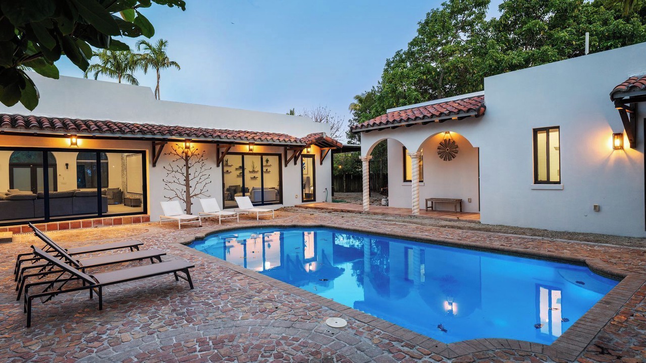 Photo of Outdoor in Miami Shores