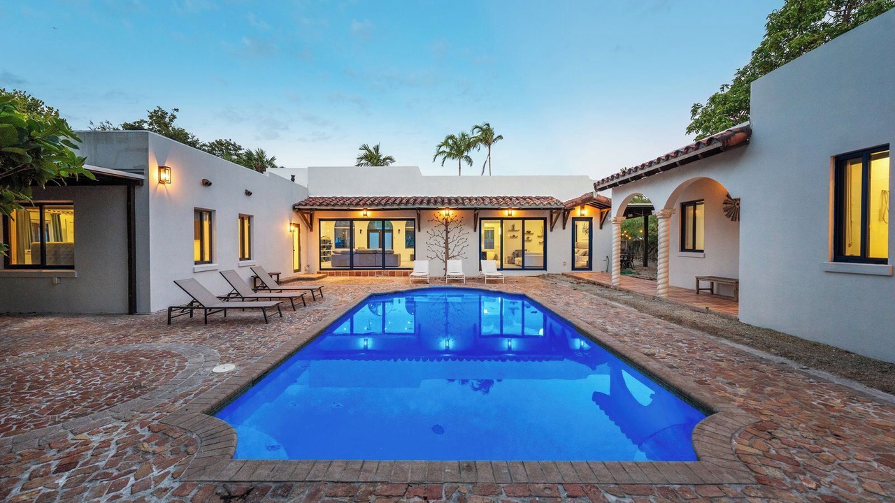 Photo of Outdoor in Miami Shores