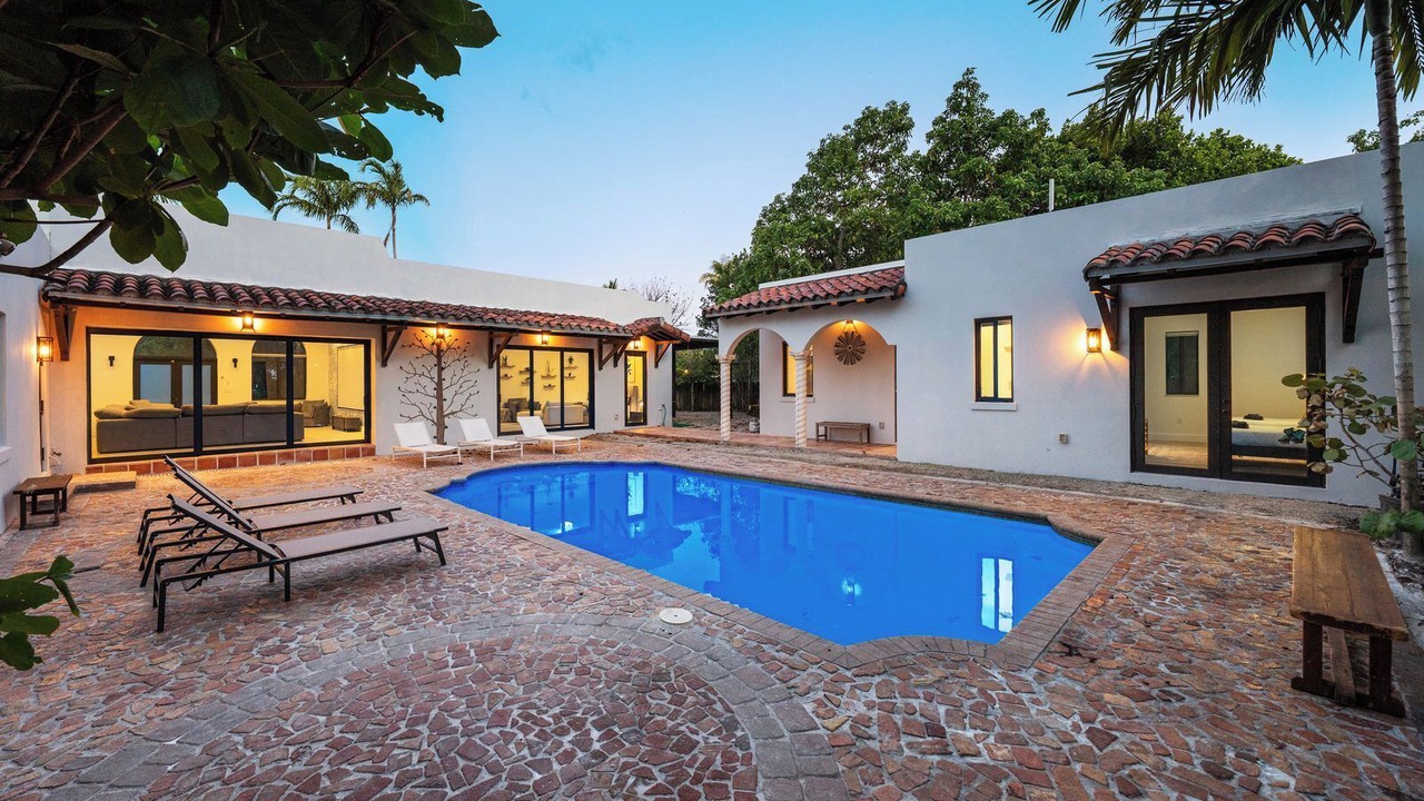 Photo of Outdoor in Miami Shores