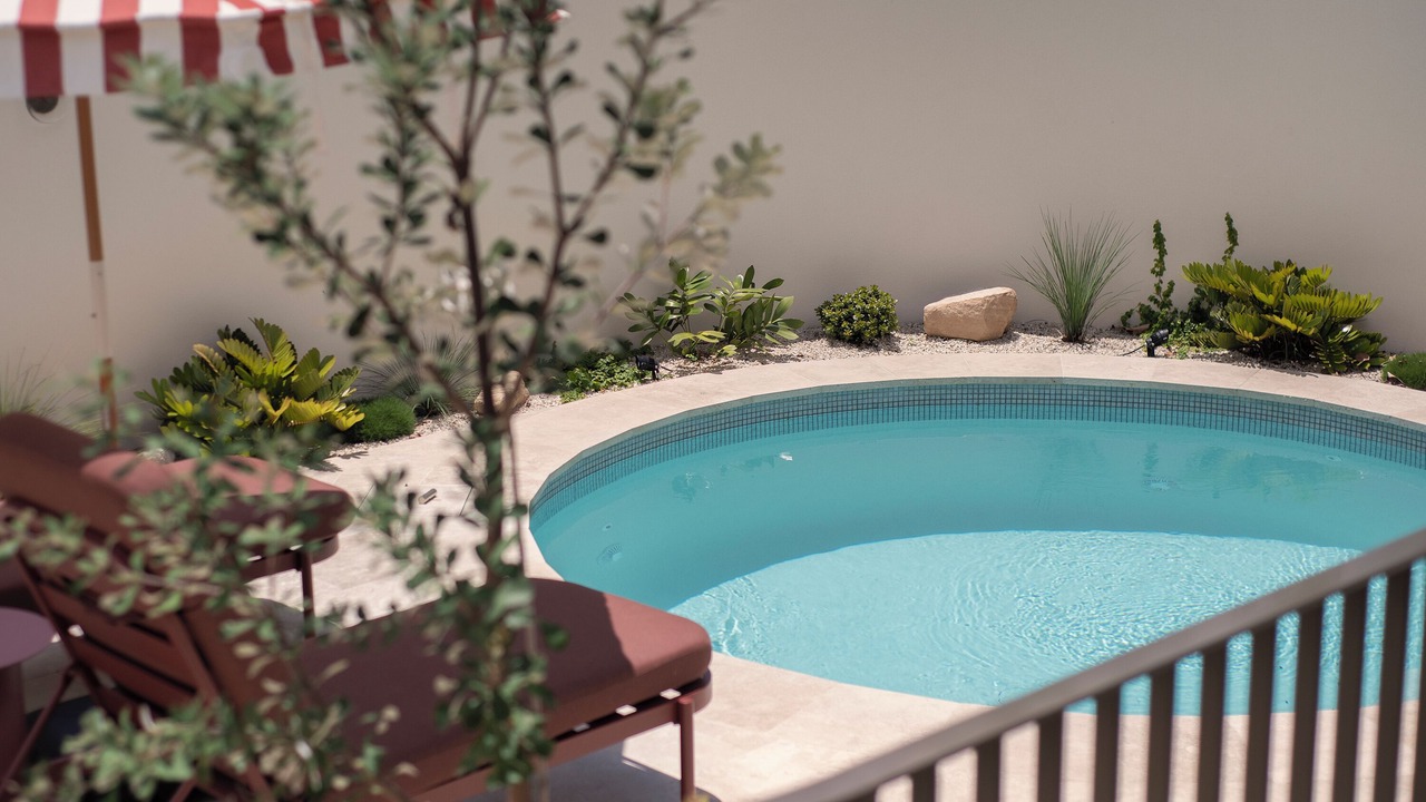 Photo of Outdoor in Mermaid Waters
