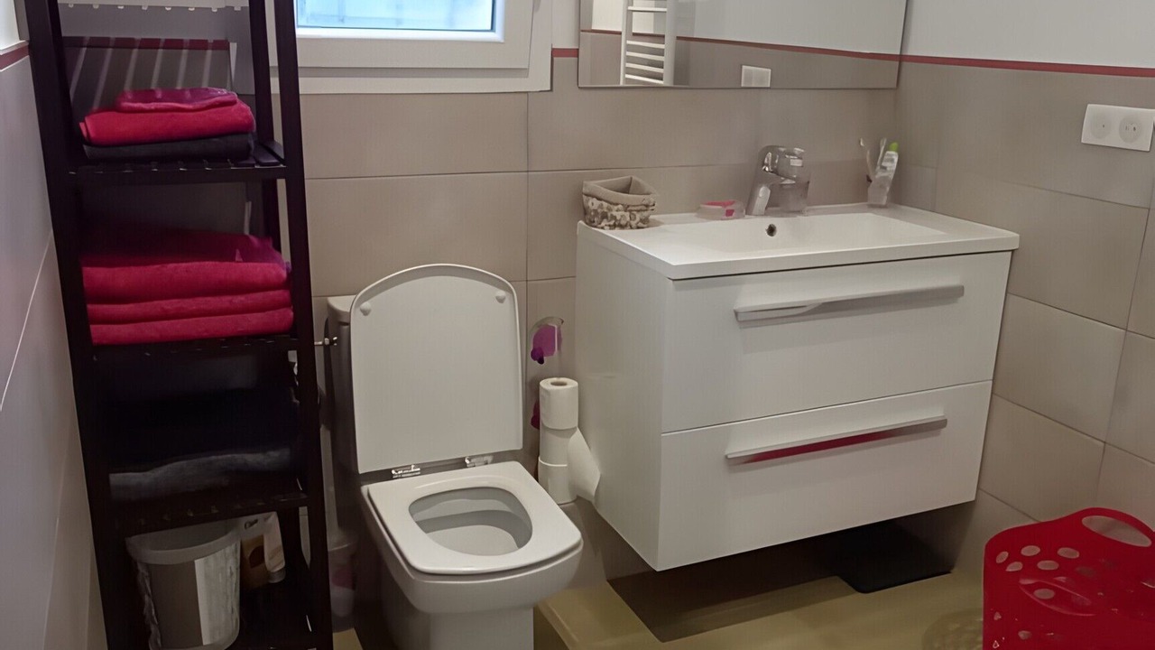 Photo of Bathroom in Flayosc