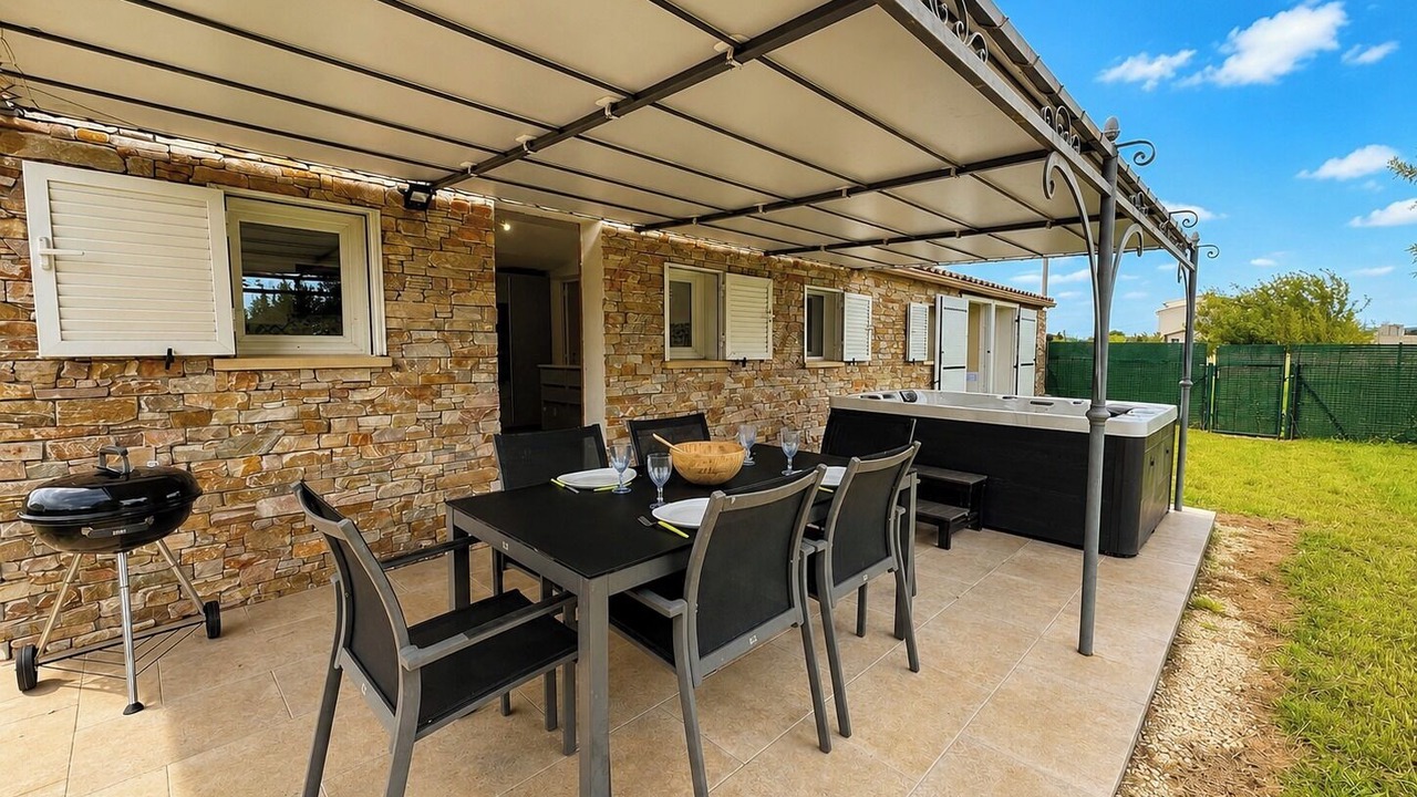 Photo of Outdoor in Le Luc