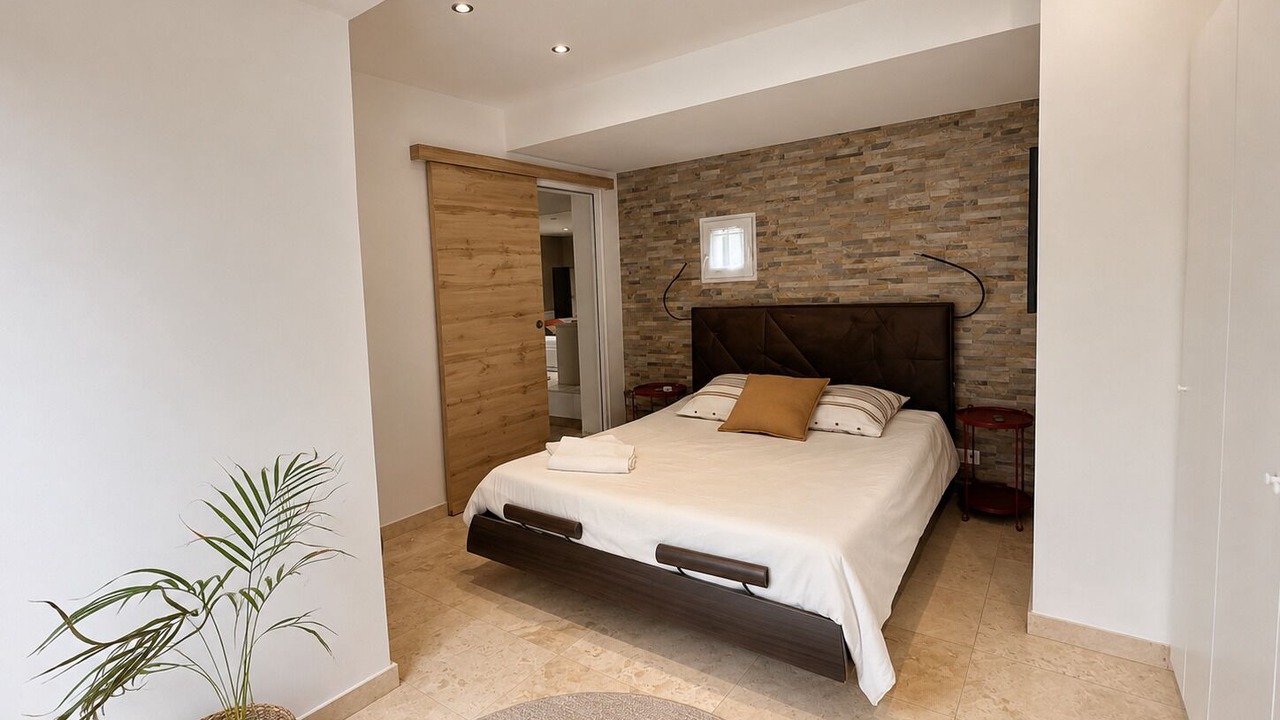 Photo of Bedroom in Le Luc