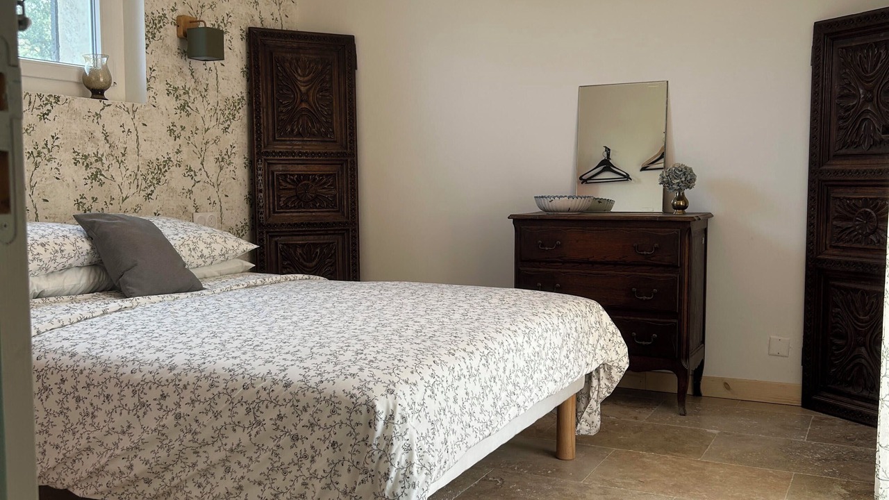 Photo of Bedroom in Saint-Hippolyte-le-Graveyron