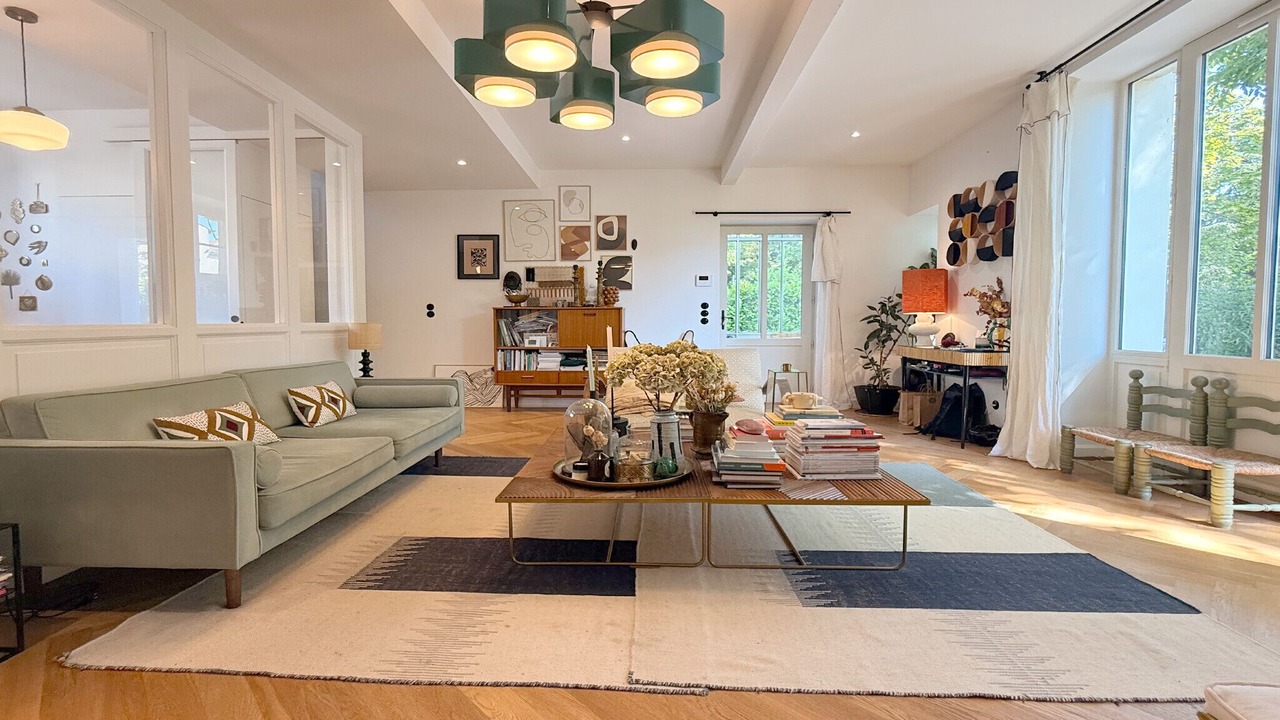 Photo of Livingroom in Saint-Genis-Laval