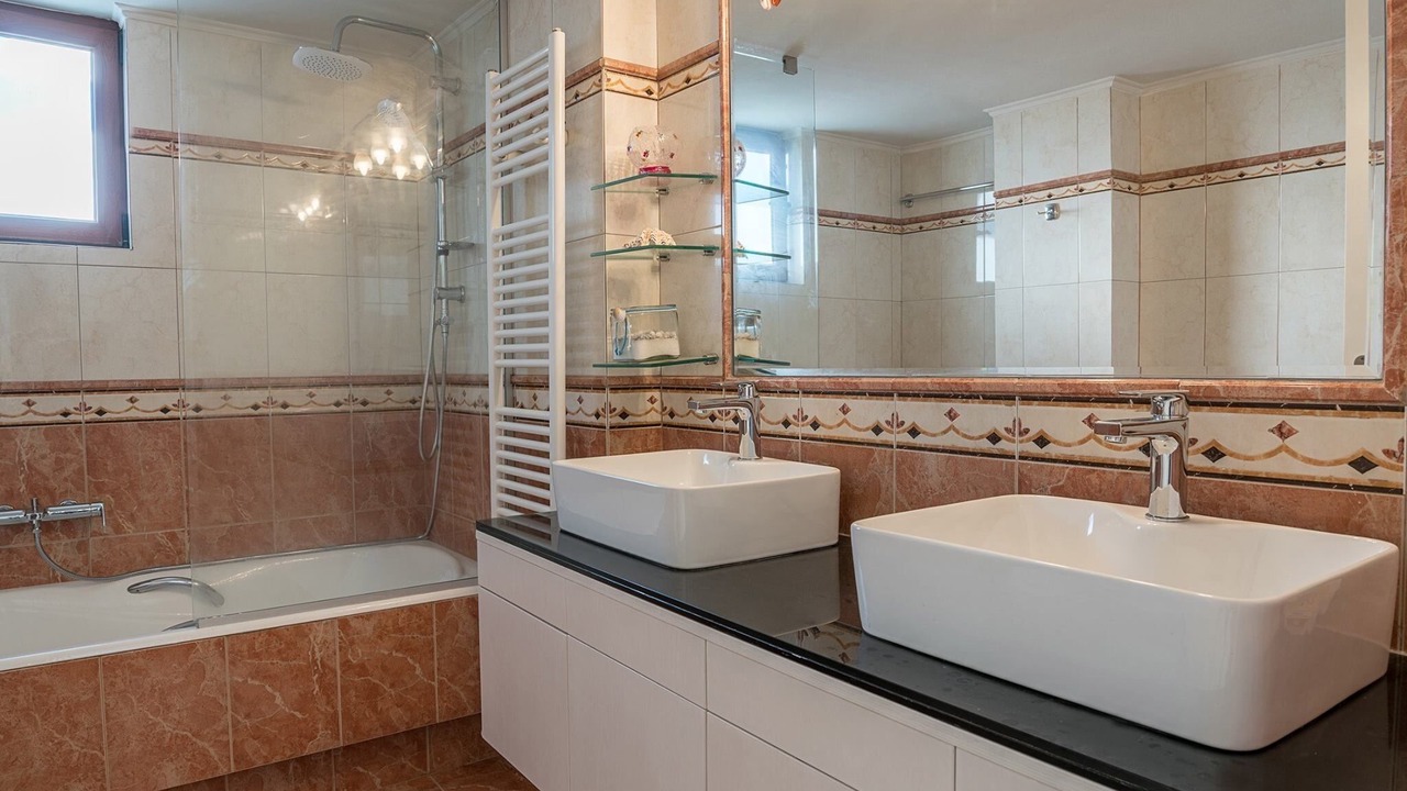 Photo of Bathroom in Atsipopoulo