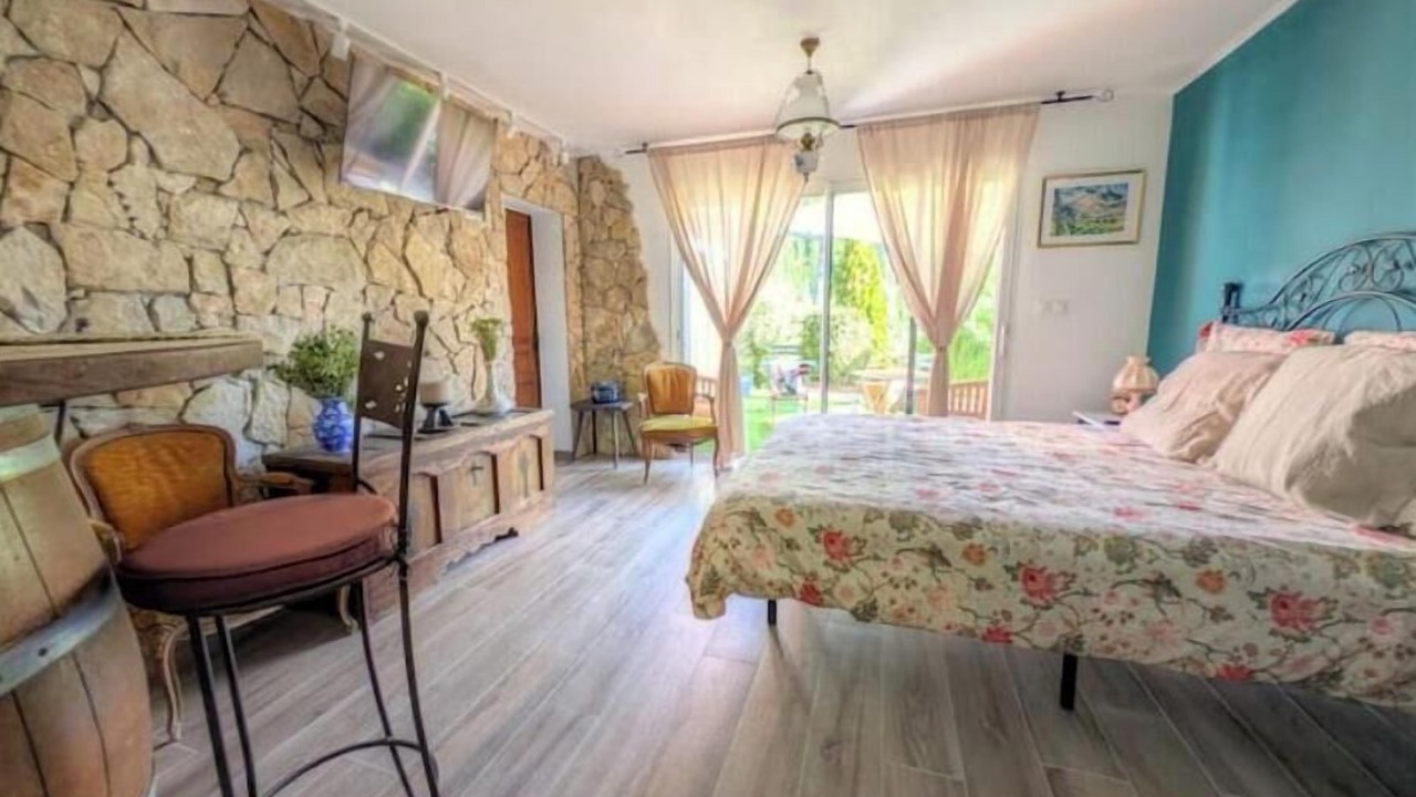 Photo of Bedroom in Le Cannet-des-Maures